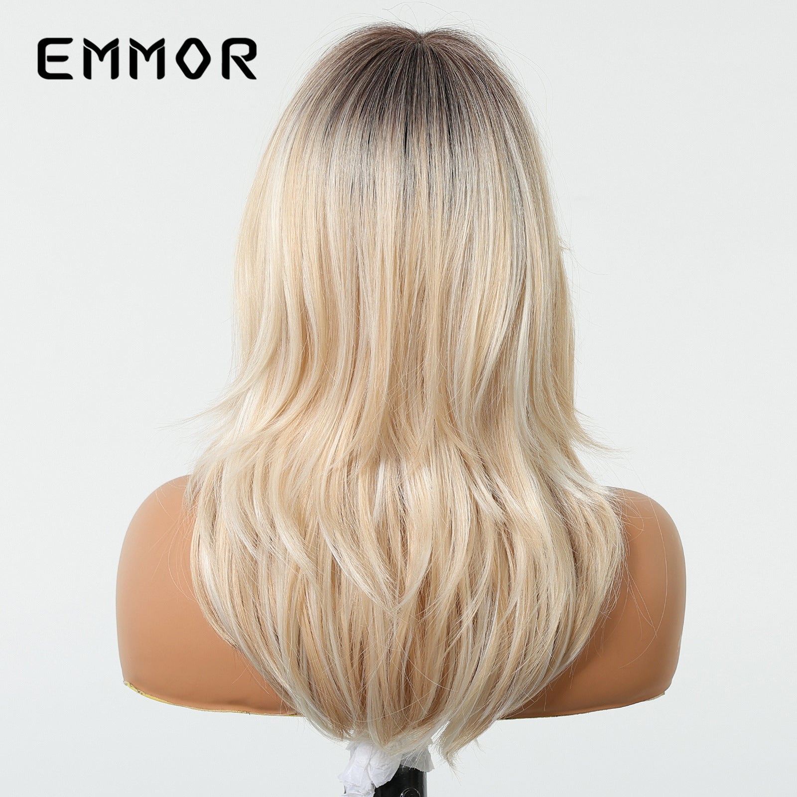 A Long Wig With A Gradient Golden Figure-Eight Bangs